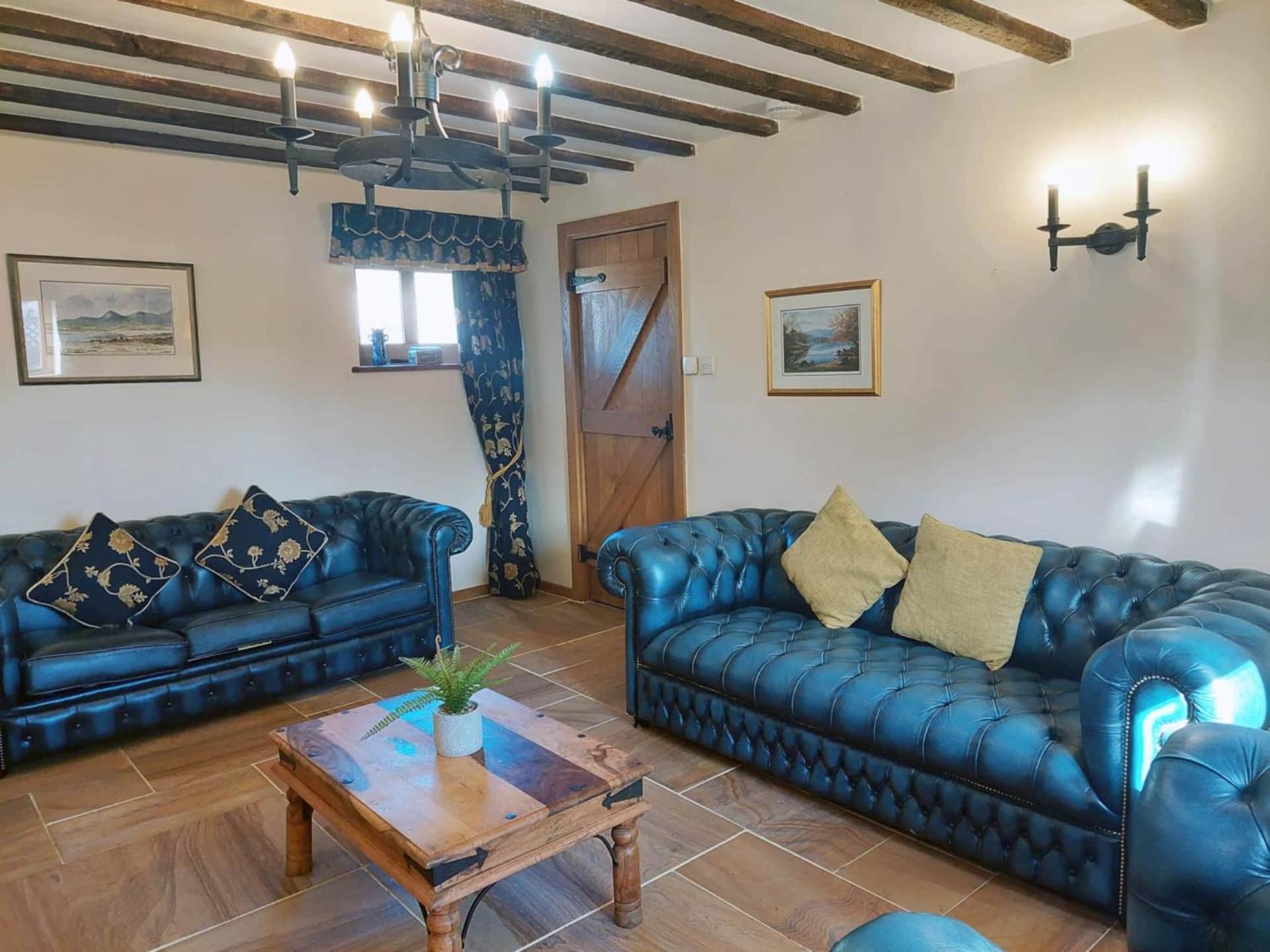 The Old Mill Barn With Hot Tub And Private Use Of Heated Pool Βίλα Wirral Εξωτερικό φωτογραφία