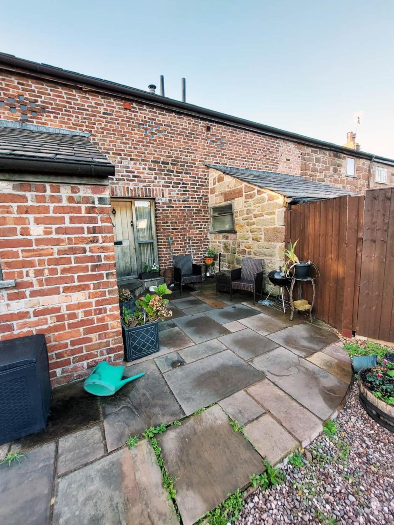 The Old Mill Barn With Hot Tub And Private Use Of Heated Pool Βίλα Wirral Εξωτερικό φωτογραφία